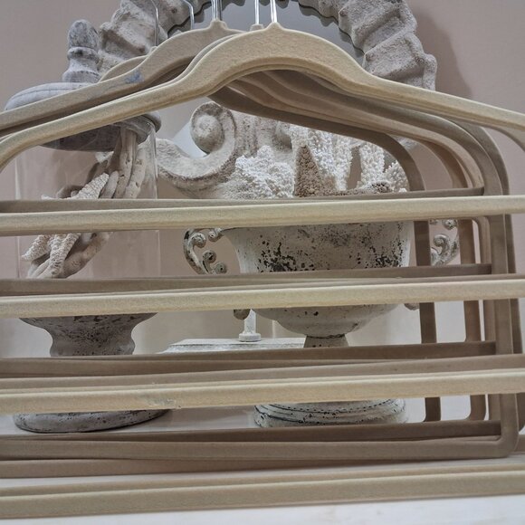 4 Bar Velvet Pants Hangers - Set of 4 - Picture 3 of 4